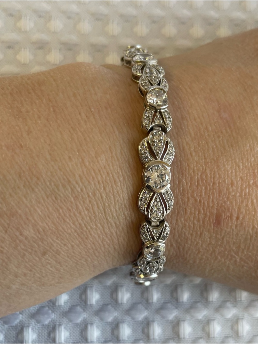 Sparkling Sterling Silver 925 Cubic Zirconia Floral Link Tennis Bracelet  #653